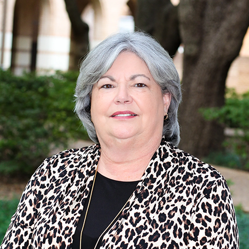 Ginny Jones headshot