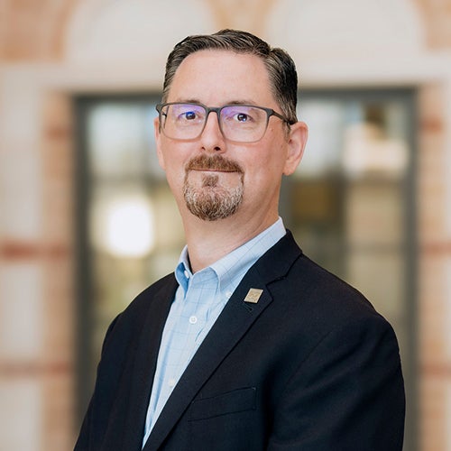 Mark Putnam headshot