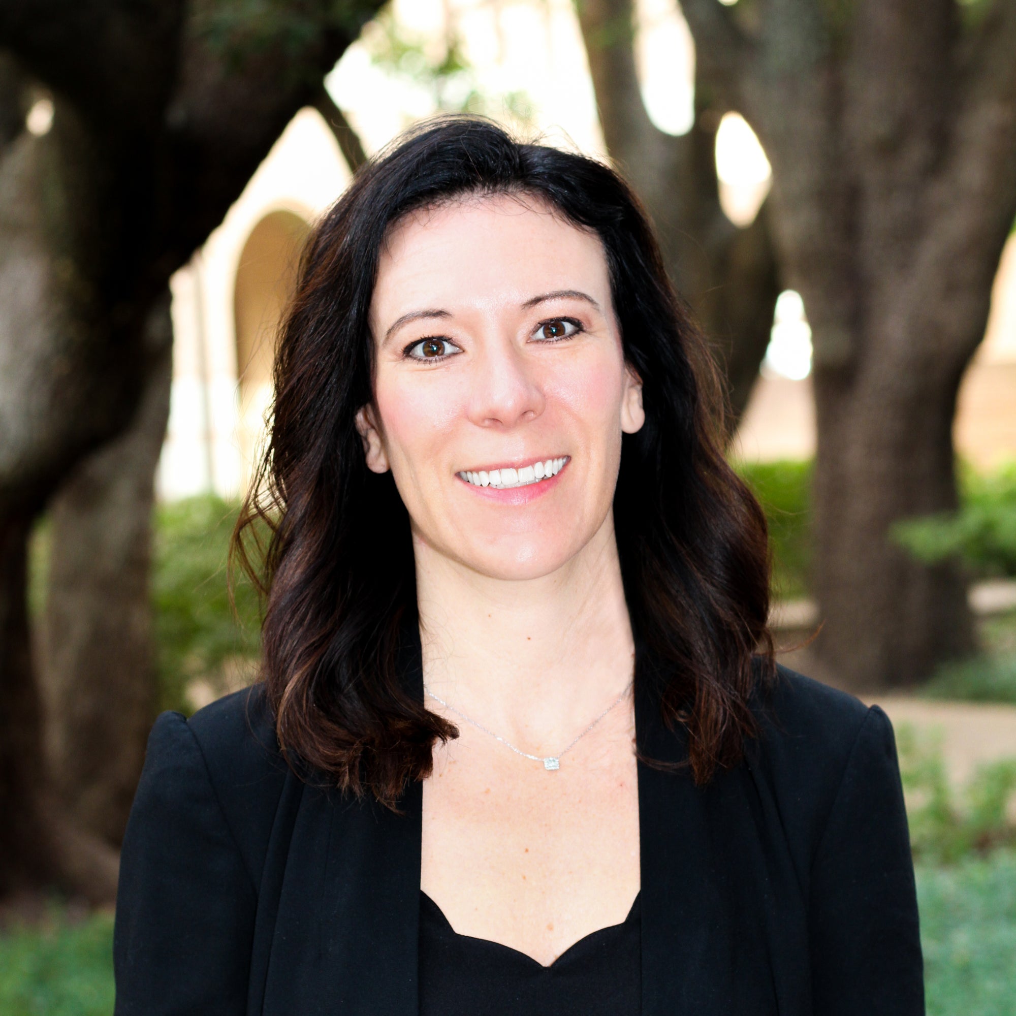 Amanda Sullivan headshot